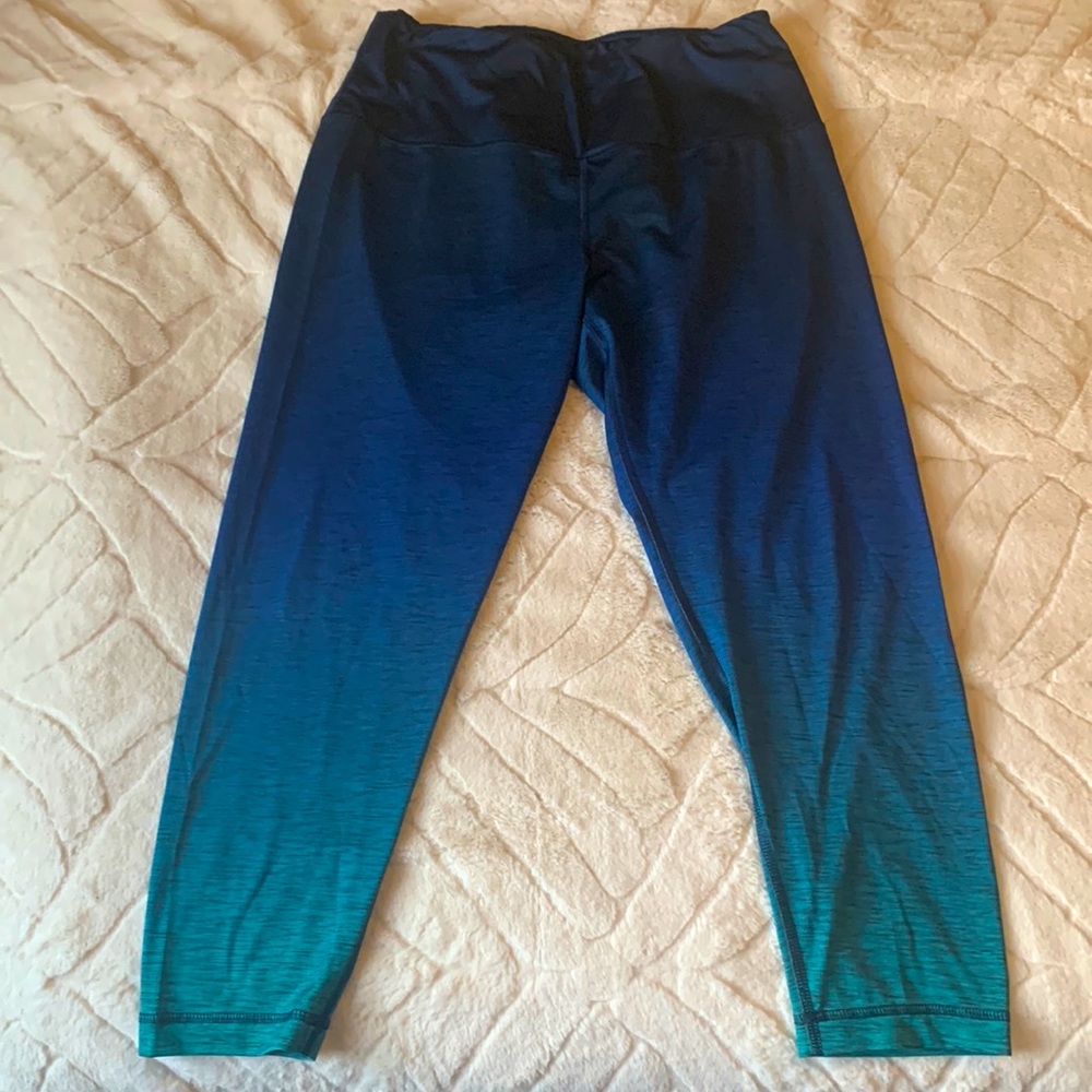 Reebok capri length ombré workout leggings